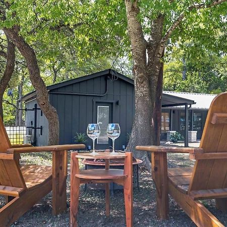 Relaxing Alpaca Ranch Mins From Downtown Wimberley Villa ภายนอก รูปภาพ