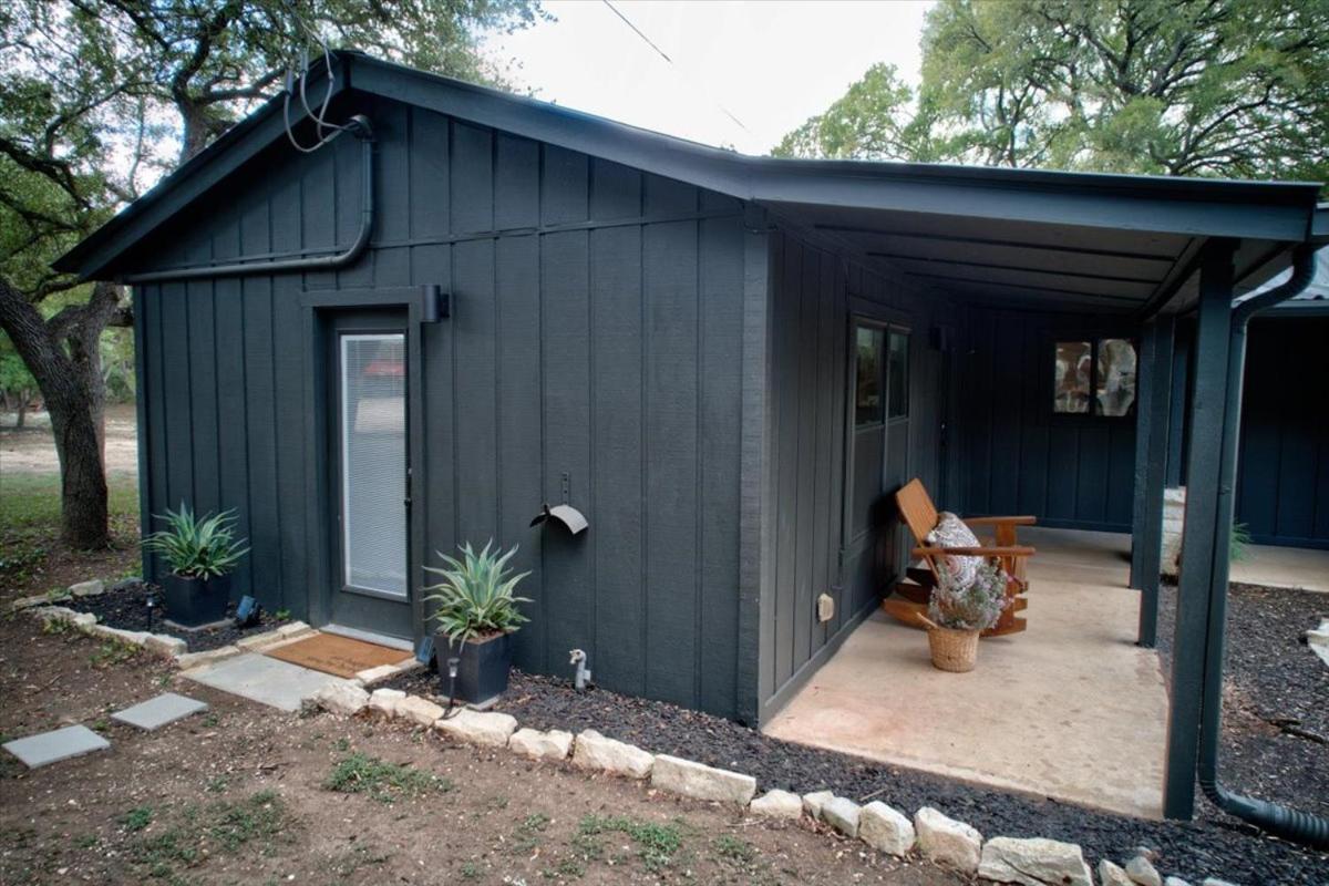 Relaxing Alpaca Ranch Mins From Downtown Wimberley Villa ภายนอก รูปภาพ
